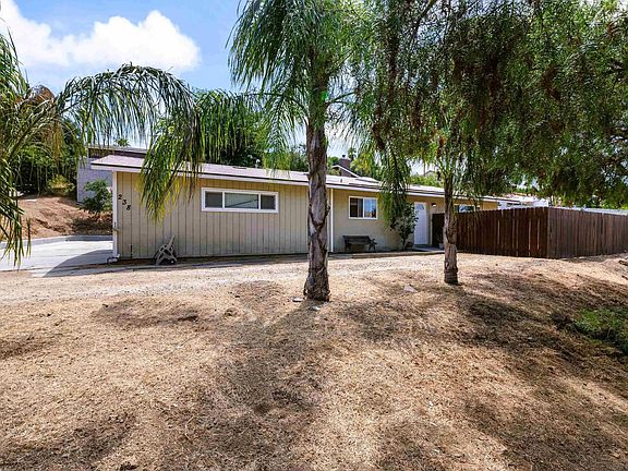 2nd image of 238 Lobelia Dr