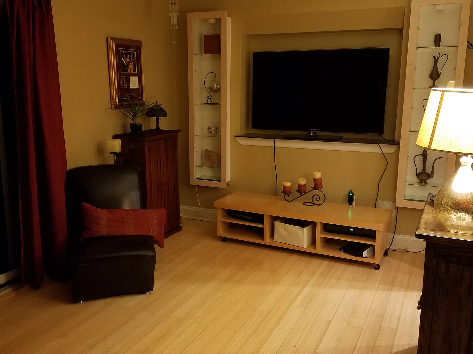 2 bed, 2.5 bath, 1220 sqft, $2,500 — Photo 2