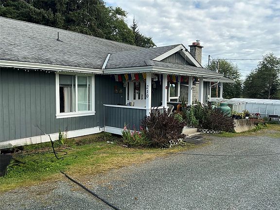 3rd image of 210 Poplar Rd