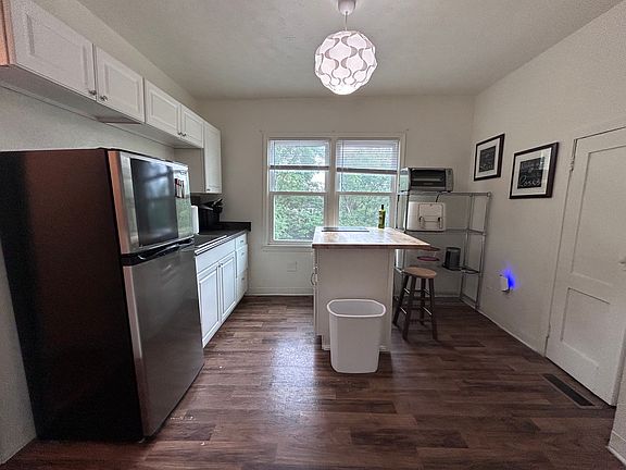 2nd image of 1012 Carolyn Ave #4