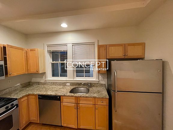 4th image of 110 2nd St Penthouse 12