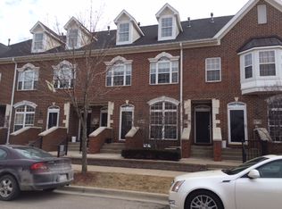 5 Riverside Dr #5, Trenton, MI 48183