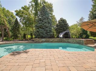 14623 Grant Ln, Overland Park, KS 66221
