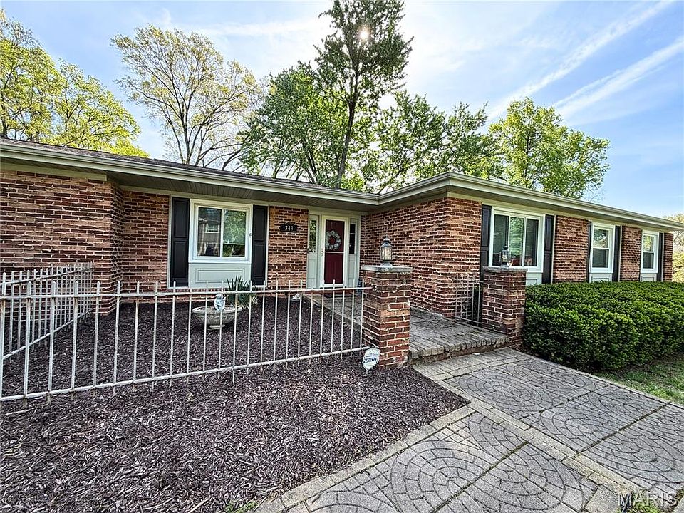 2nd image of 343 Cherry Hill Dr
