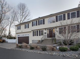 15 Hearth St, Framingham, MA 01702