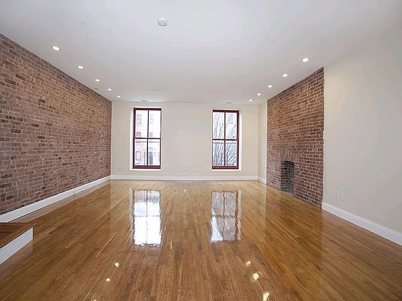 2nd image of 20 W 130th St #2