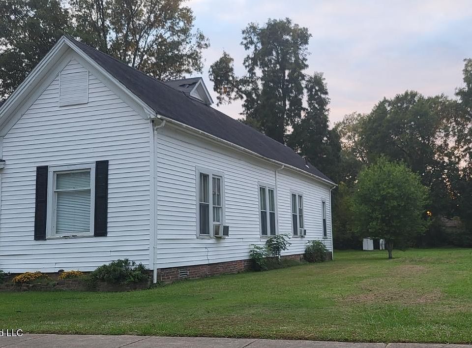 2nd image of 303 Central St