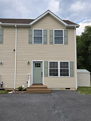 427 Dave Berry Rd Photo 1