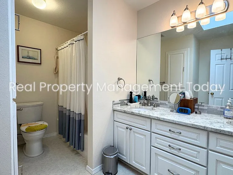 5315 Port View Pl NE — Photo 26