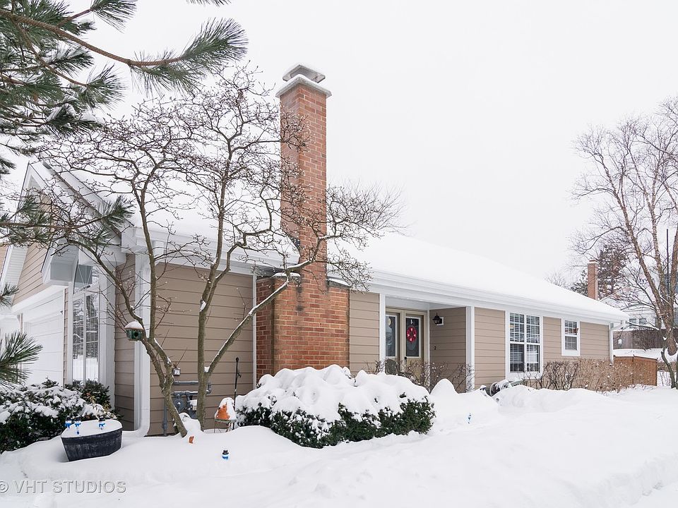 1st image of 60 White Pine Dr