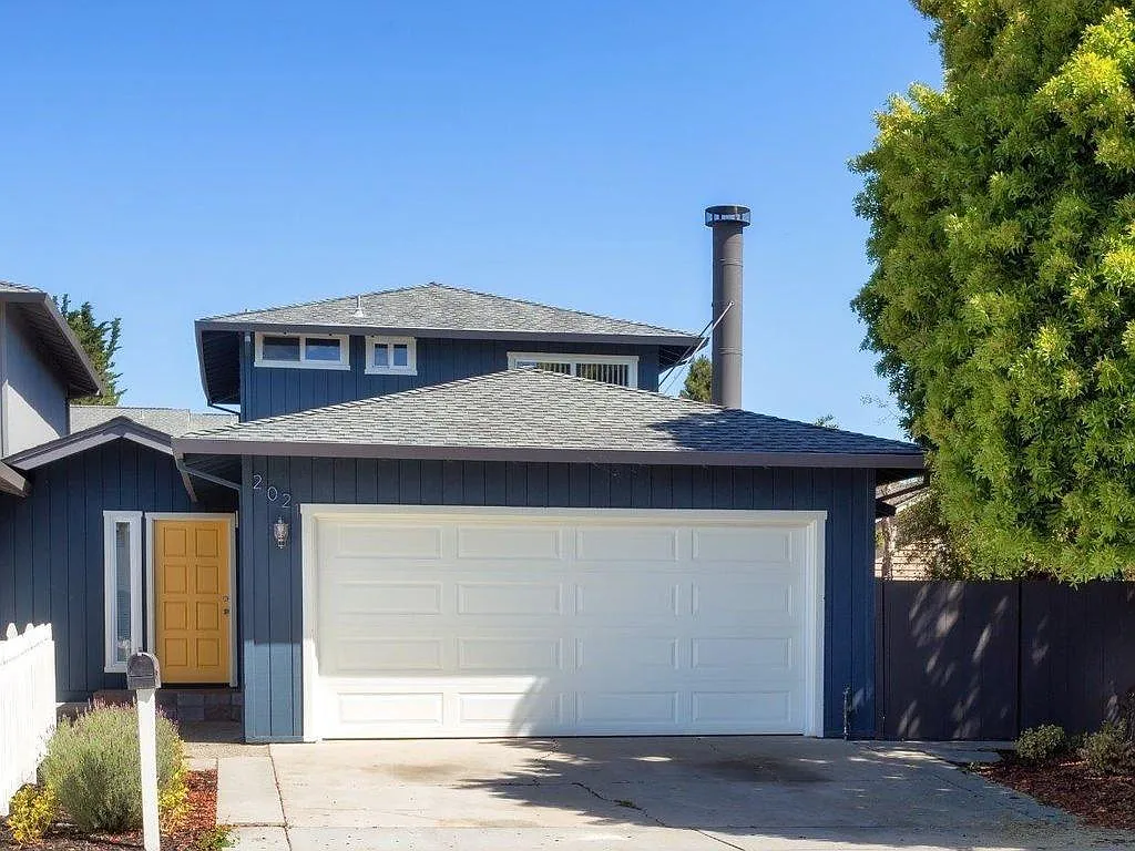 2021 Felt Street — Photo 1