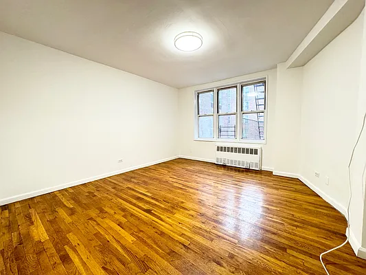 Rented by Keller Williams NYC | media 13