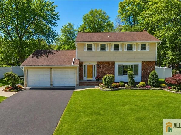 9 Braddock St, East Brunswick, NJ 08816