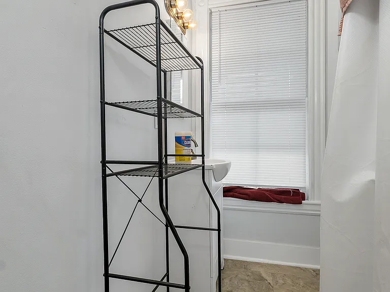 1073 Union Ave #D — Photo 11
