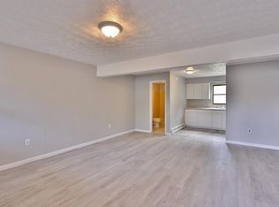 1037 Aquetuck Rd #40, Ravena, NY 12143