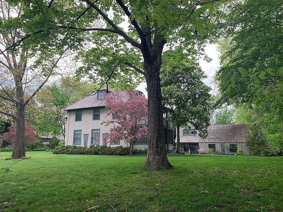 2nd image of 1961 Goodrich Ave