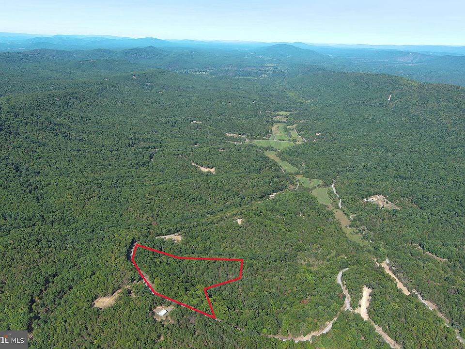 1st image of 33 Hamilton Estates Dr
