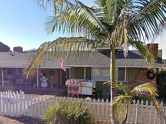 2nd image of 1060 Bonnie Brae Pl