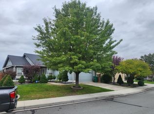 1061 Village Knoll Dr, Sparks, NV 89436