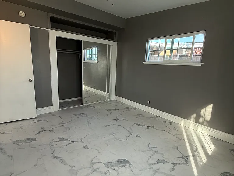 13833 Fairgrove Ave — Photo 15