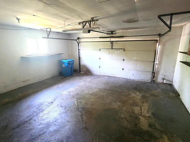 3365 Valleston Pkwy — Photo 20
