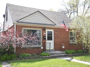 8709 W Elmore Ave, Milwaukee, WI 53222
