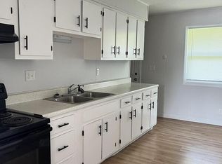 6302 E Piccadilly Rd, Muncie, IN 47303