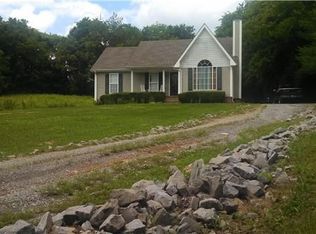 881 Salem Rd, Clarksville, TN 37040