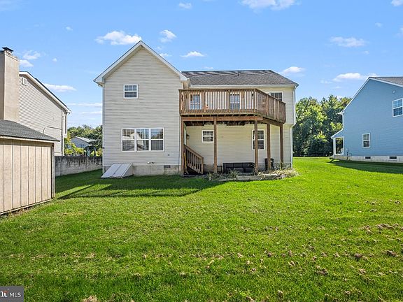 5th image of 7 Logan Dr