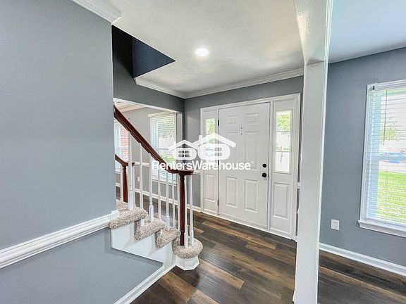 4th image of 1100 Norcova Ct