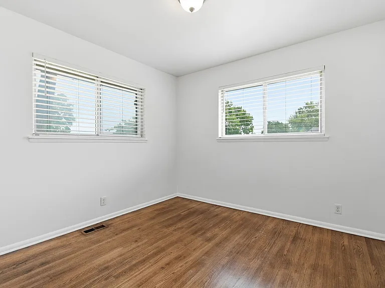 7610 E 21st Pl — Photo 16