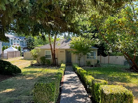 2 bed, $2,650 — Photo 1