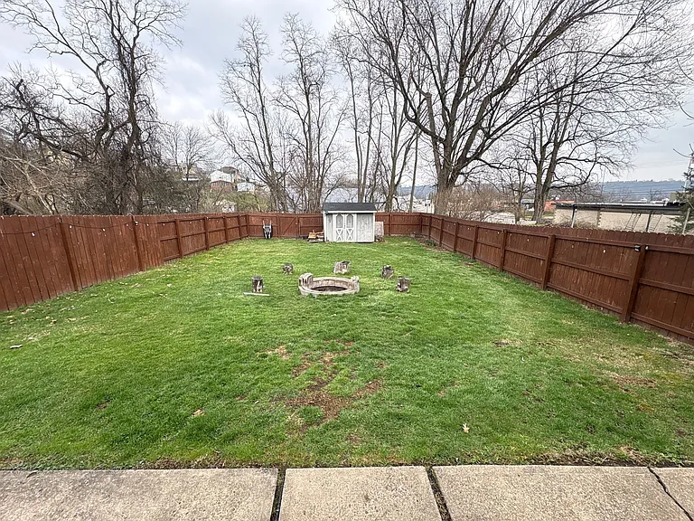 1004 Alquin St — Photo 6
