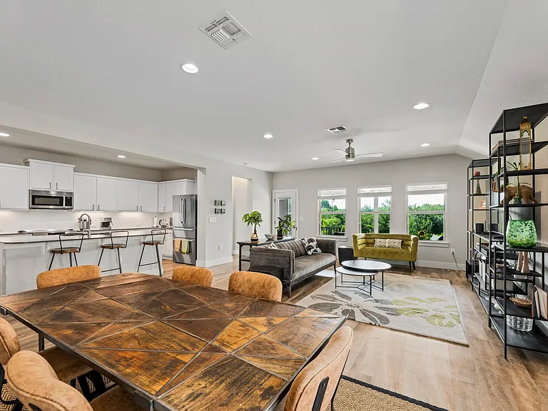 9517 Lighthearted Dr — Photo 11