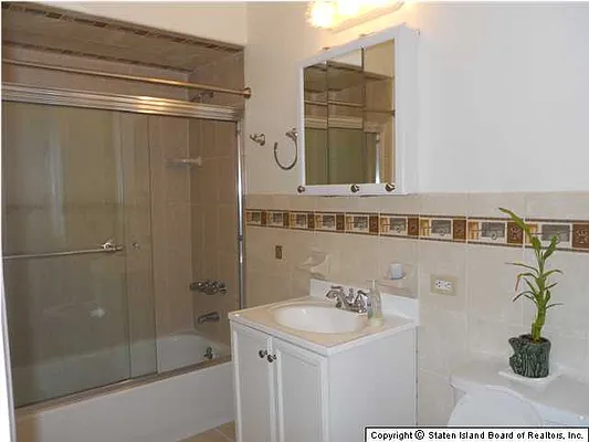 Sold by Robert DeFalco Realty | media 27