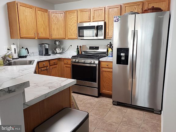 5th image of 2029 Windsong Dr Unit 3C