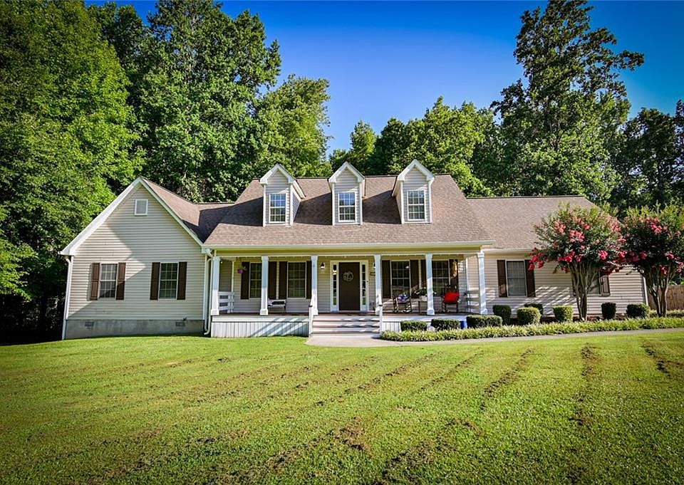 1st image of 1901 McConnell Rd