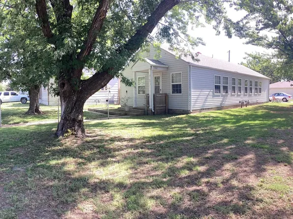 1302 E Clark St #1304, Wichita, KS 67211