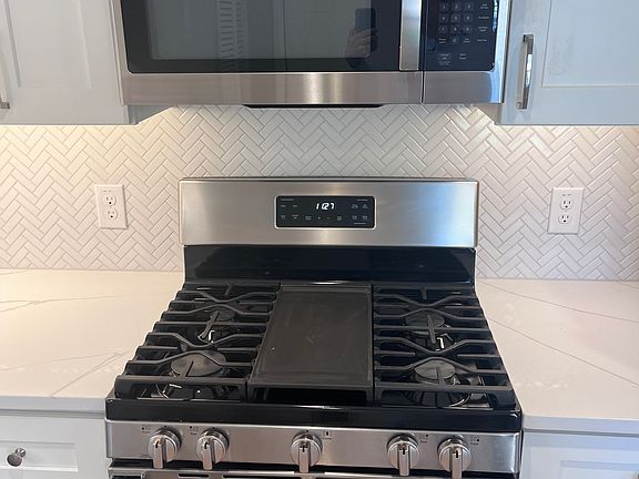 New appliances including gas stove