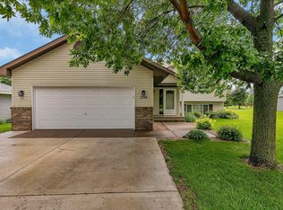 1294 Stone Ridge Rd, Sauk Rapids, MN 56379