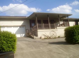 128 Honaker Rd, Sandstone, WV 25985