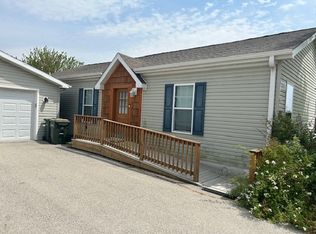 22439 S Remington Dr, Channahon, IL 60410