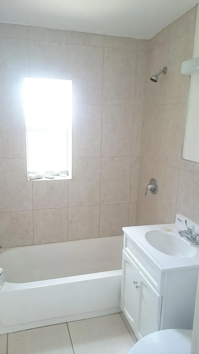 3 bed, 972 sqft, $2,200 — Photo 4