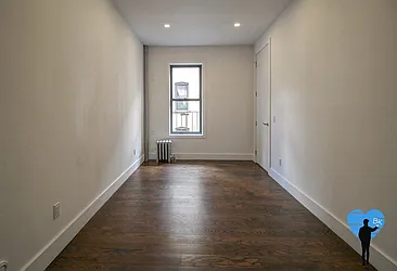 Rented by Next Door Realty NYC