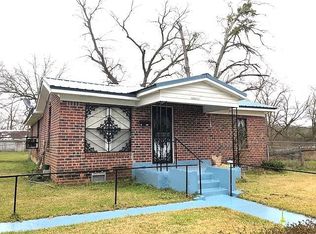 92 East St, Macon, MS 39341