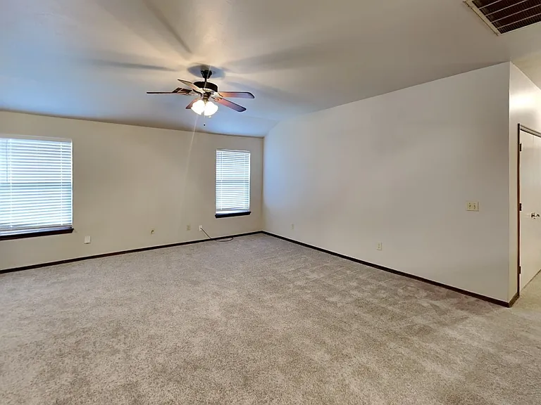 1720 W Palm Pl — Photo 6