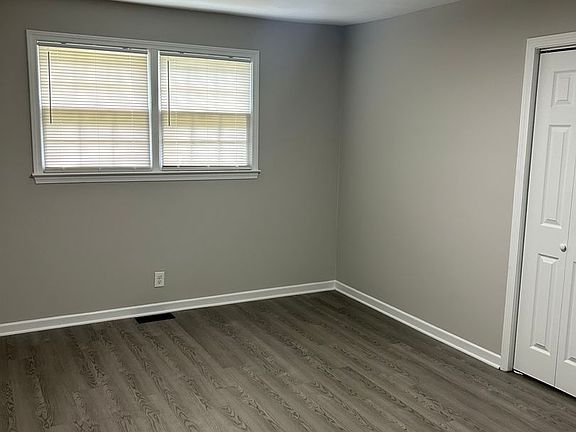 3rd image of 137-139 Pisgah Dr #137