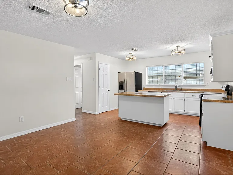 7832 Hilo Pl — Photo 18