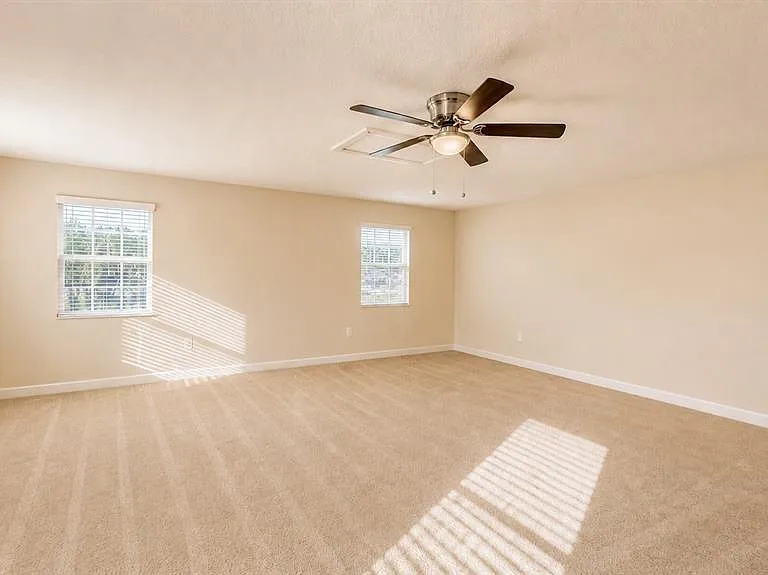 5230 Cortland Dr — Photo 38