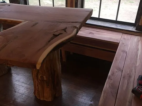 1006 N School St, Ozark, AR 72949